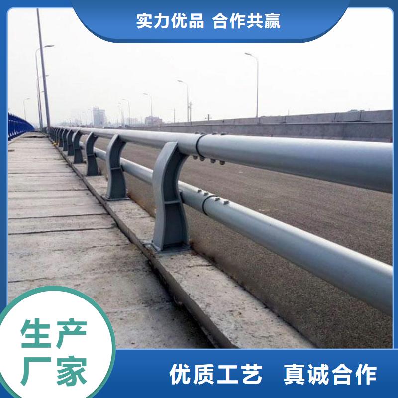 護(hù)欄廠家鍍鋅噴塑鋼板立柱真正讓利給買(mǎi)家