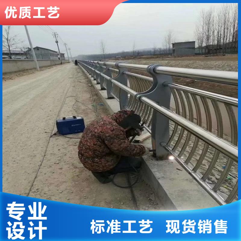 11公路护栏应用范围广泛