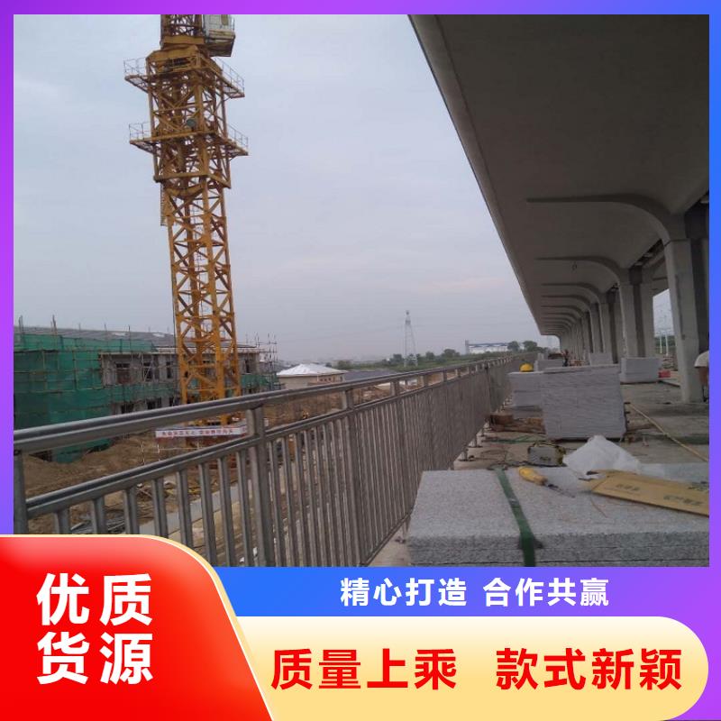 11,防撞護(hù)欄一件也發(fā)貨