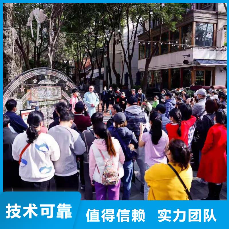 左鄰右社發(fā)光桌椅租賃服務(wù)周到