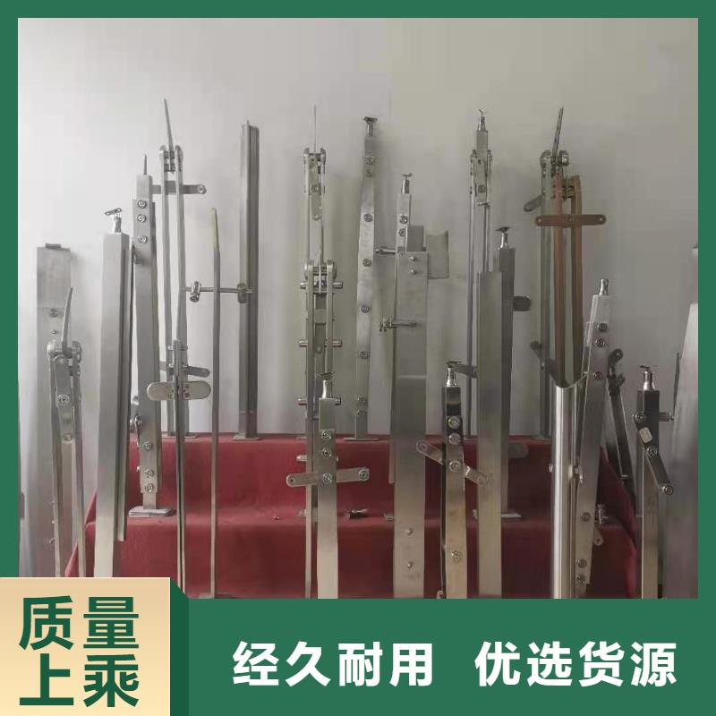 防撞護欄鍍鋅管景觀護欄敢與同行比質(zhì)量