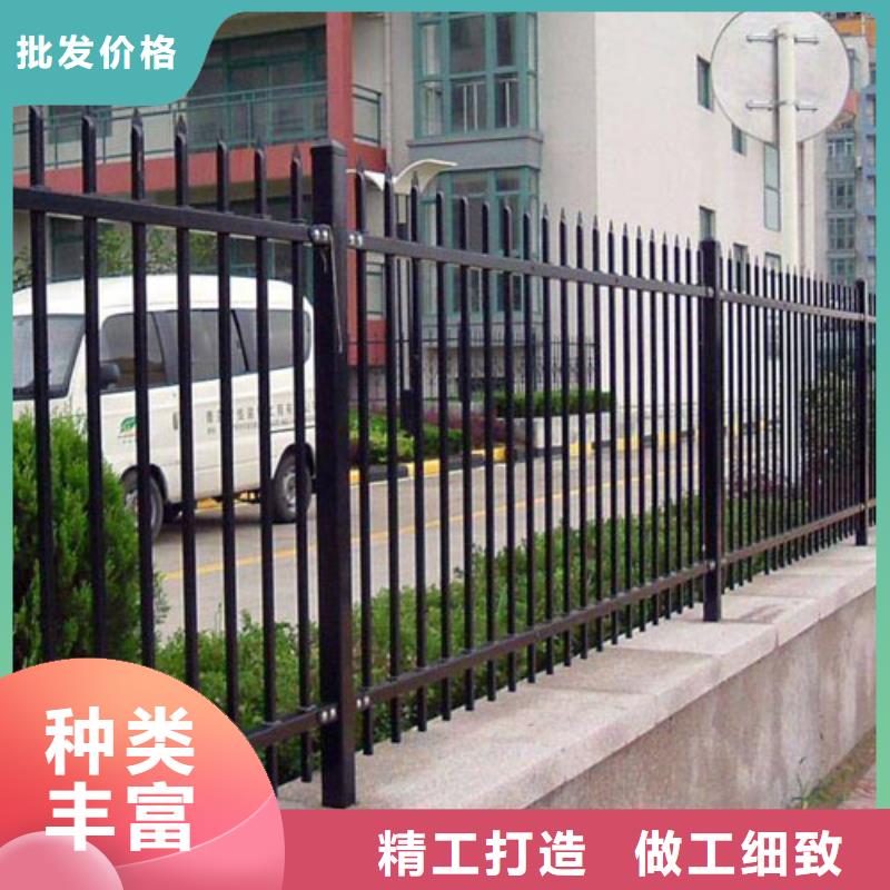 鑄鋼護(hù)欄_國道抗沖擊圍欄適用范圍廣