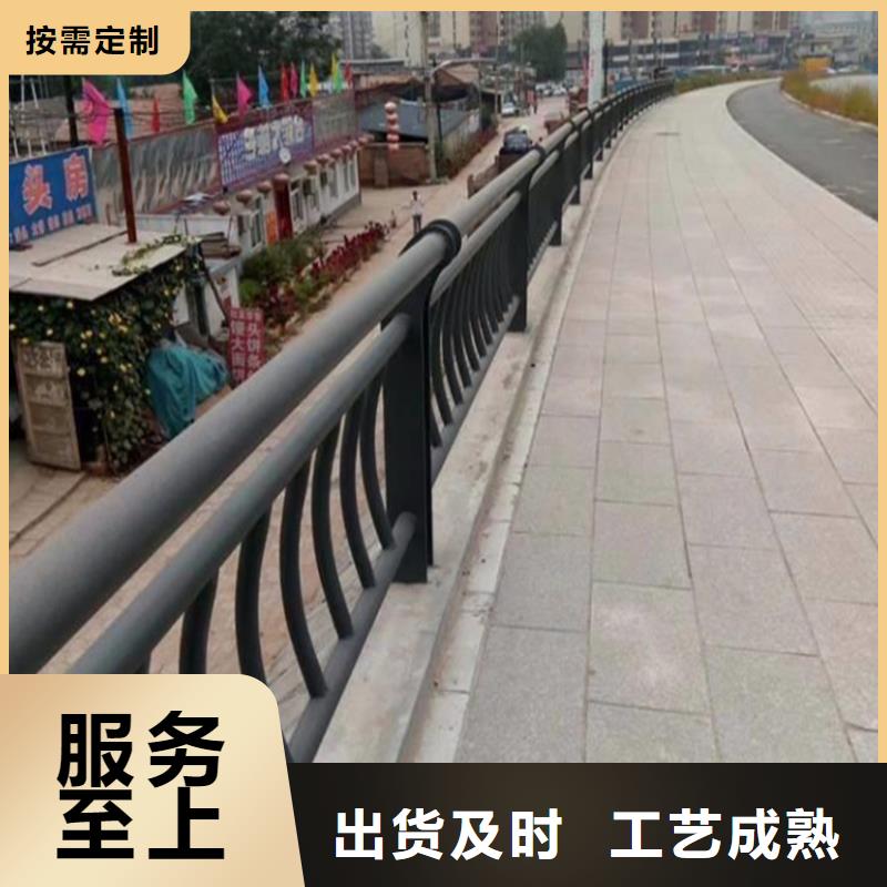 護(hù)欄機(jī)動車隔離護(hù)欄 廠家型號齊全