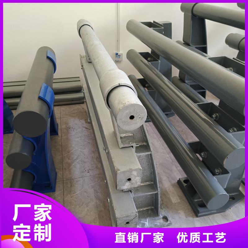 燈光防撞護欄-一家專業(yè)的廠家