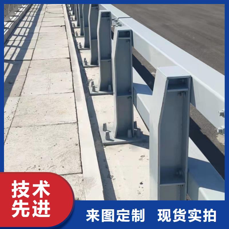 不銹鋼復(fù)合管人行道護(hù)欄大廠質(zhì)量可靠