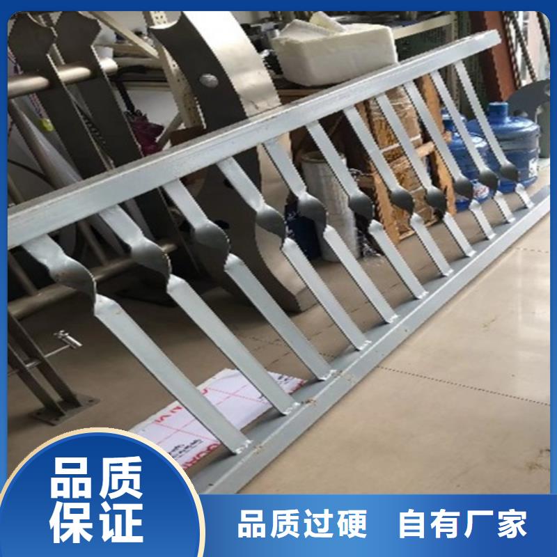 邊防撞護(hù)欄距您較近