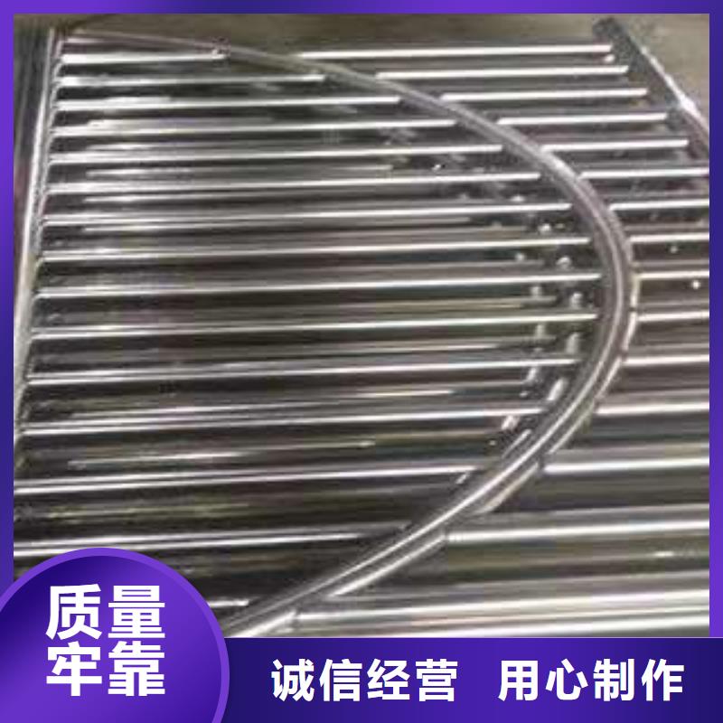 天橋欄桿廠家-現(xiàn)貨足