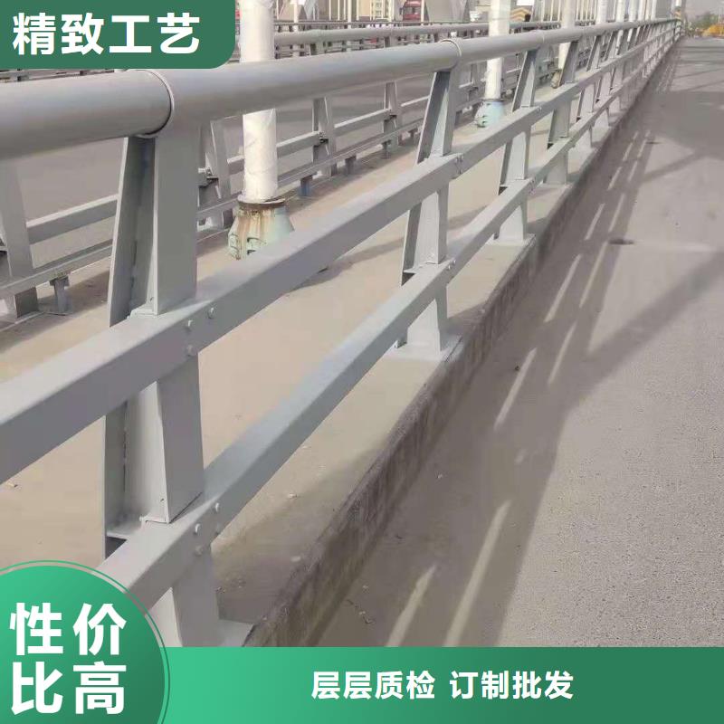 橋梁護(hù)欄防撞護(hù)欄品質(zhì)做服務(wù)