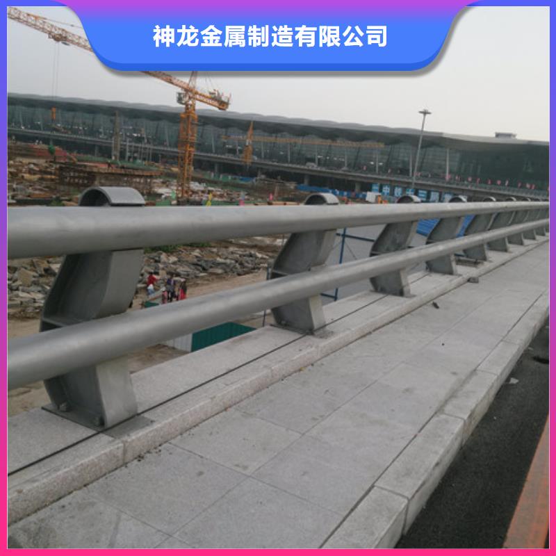 防撞護(hù)欄立柱橋梁防撞護(hù)欄專(zhuān)業(yè)生產(chǎn)團(tuán)隊(duì)