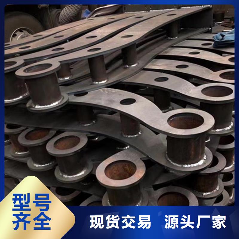 防撞護(hù)欄旋轉(zhuǎn)護(hù)欄品質(zhì)之選