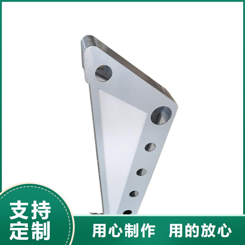 景觀護欄,不銹鋼復(fù)合管欄桿老品牌廠家