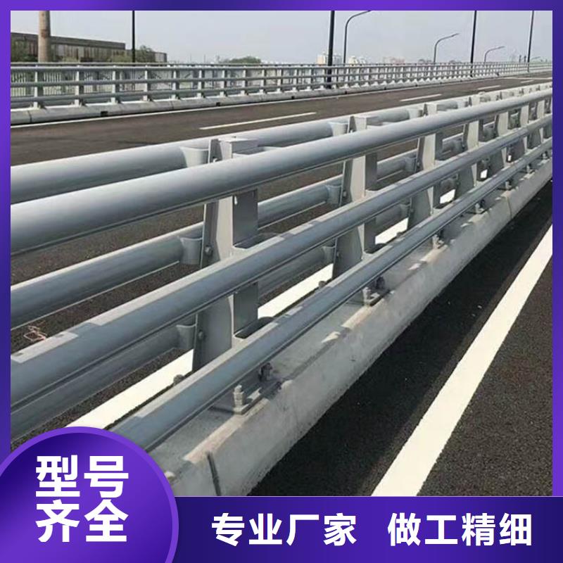 桥梁防撞护栏,镀锌喷塑防撞栏做工精细