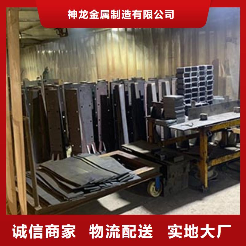 人行道欄桿-燈光護(hù)欄以質(zhì)量求生存