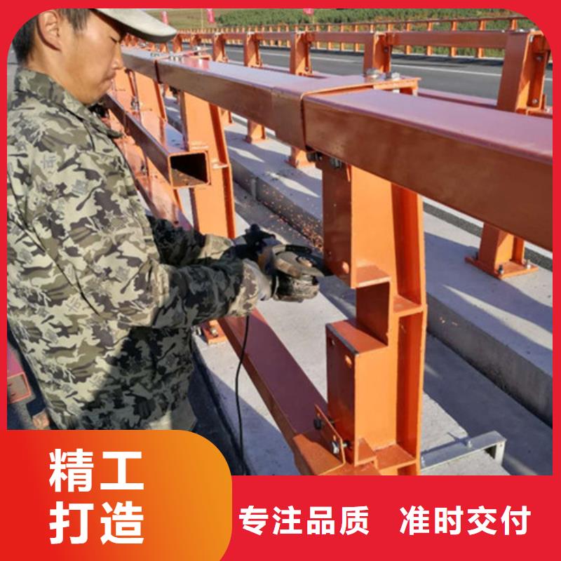 橋梁護(hù)欄鍍鋅噴塑防撞欄工程施工案例