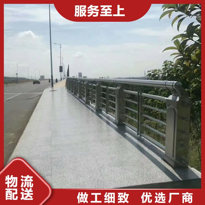 橋梁護(hù)欄鍍鋅噴塑防撞欄工程施工案例