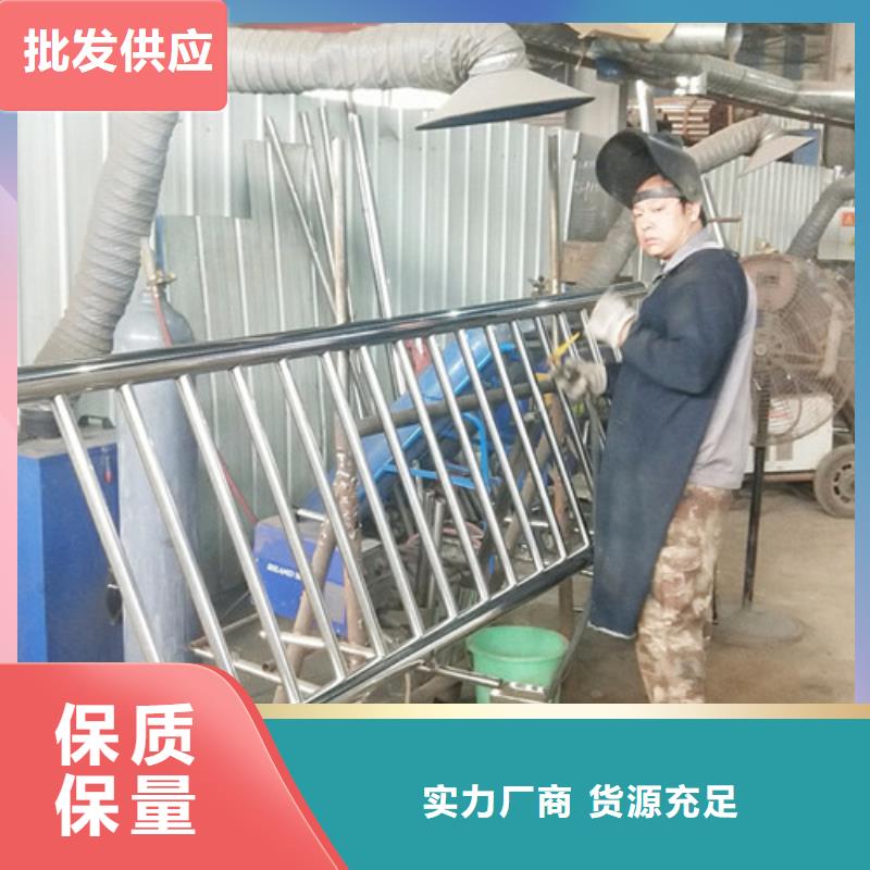 橋梁護(hù)欄,河道防撞欄桿品質(zhì)好才是硬道理