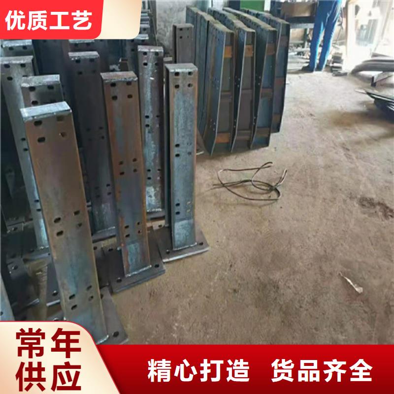道路護(hù)欄燈光護(hù)欄好廠家有擔(dān)當(dāng)