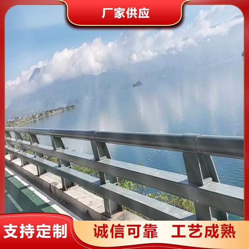 防撞護(hù)欄,道路防撞護(hù)欄工藝精細(xì)質(zhì)保長久