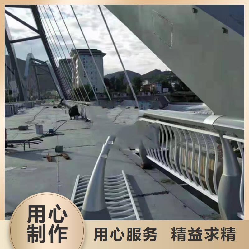不銹鋼復(fù)合管橋梁道路護欄低價貨源