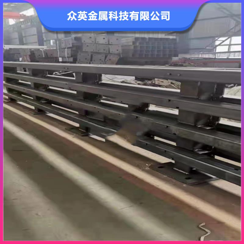 不銹鋼復(fù)合管護(hù)欄【熱鍍鋅立柱】銷售的是誠(chéng)信