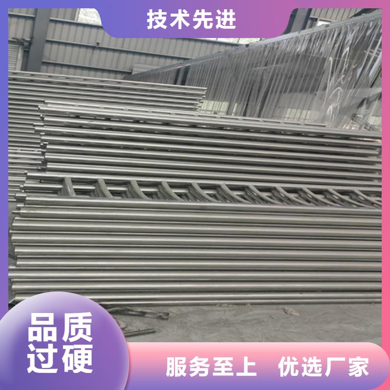 桥梁护栏,【高速开口栏网】重信誉厂家
