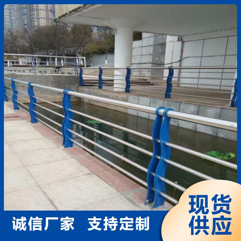 橋梁護(hù)欄-鑄鐵隔離欄桿立柱經(jīng)久耐用