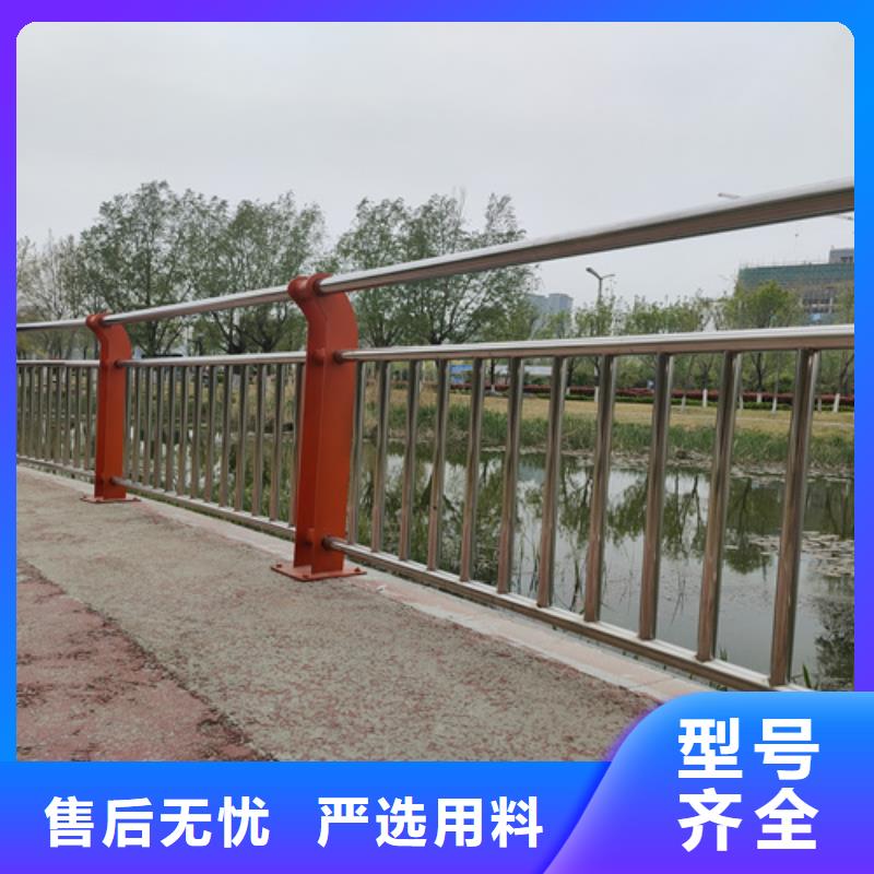 橋梁護(hù)欄-鑄鐵隔離欄桿立柱經(jīng)久耐用