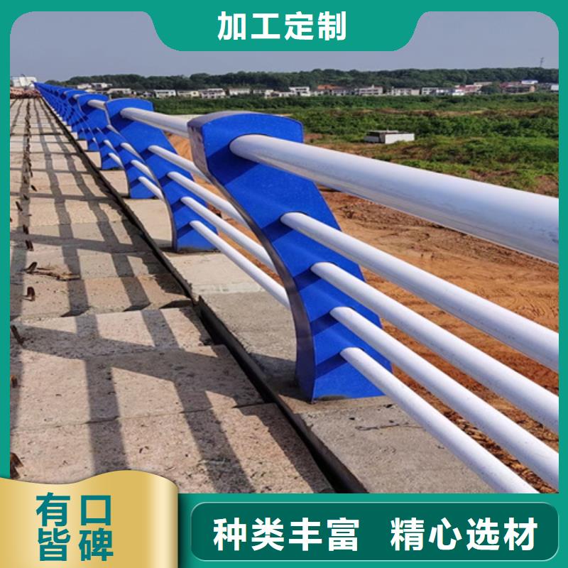 橋梁護(hù)欄-鑄鐵隔離欄桿立柱經(jīng)久耐用