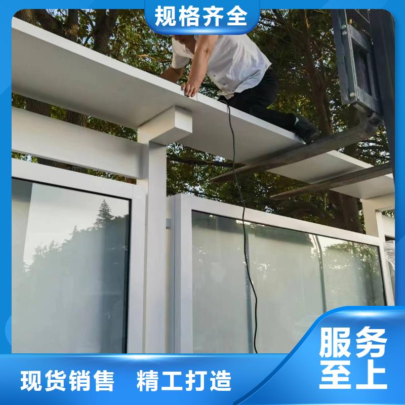 太陽(yáng)能指路牌換畫燈箱廠家價(jià)格公道