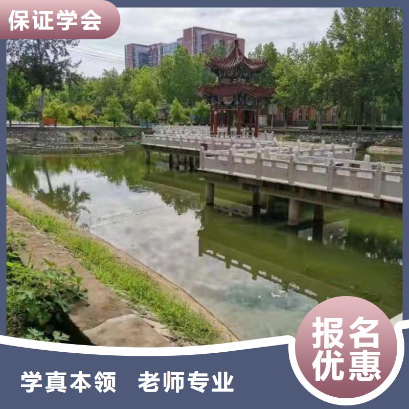 美發(fā)培訓(xùn)學(xué)校_學(xué)汽修學(xué)修車的技校實操教學(xué)