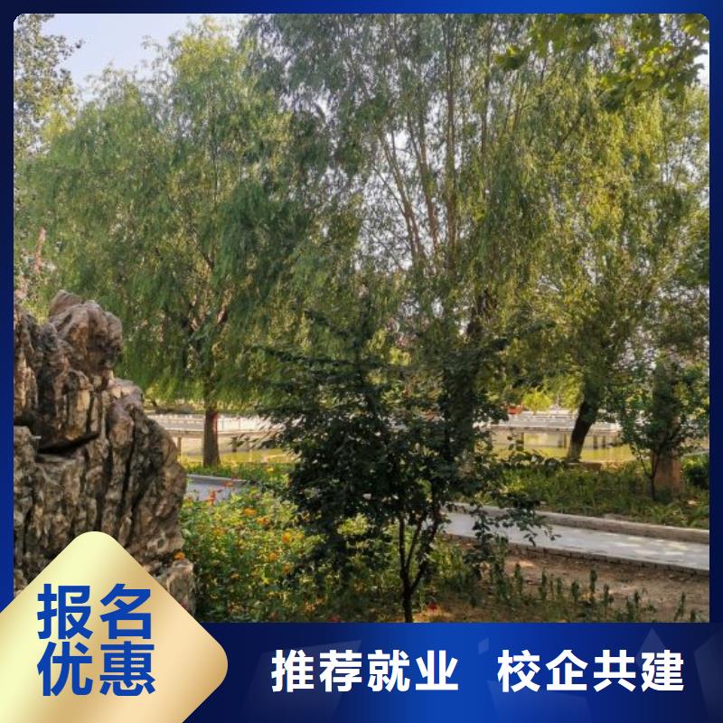 美發(fā)培訓(xùn)學(xué)校學(xué)汽修學(xué)修車的技校實(shí)操教學(xué)