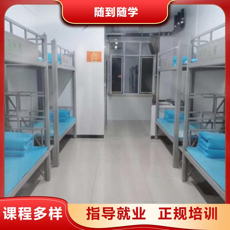 焊工學(xué)校哪里有挖掘機(jī)鏟車叉車駕駛學(xué)校就業(yè)前景好