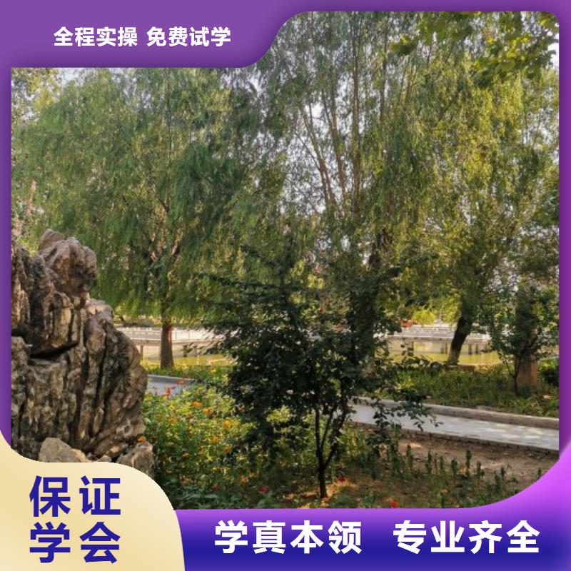 焊工学校,哪个学校能学开挖掘机铲车叉车正规培训