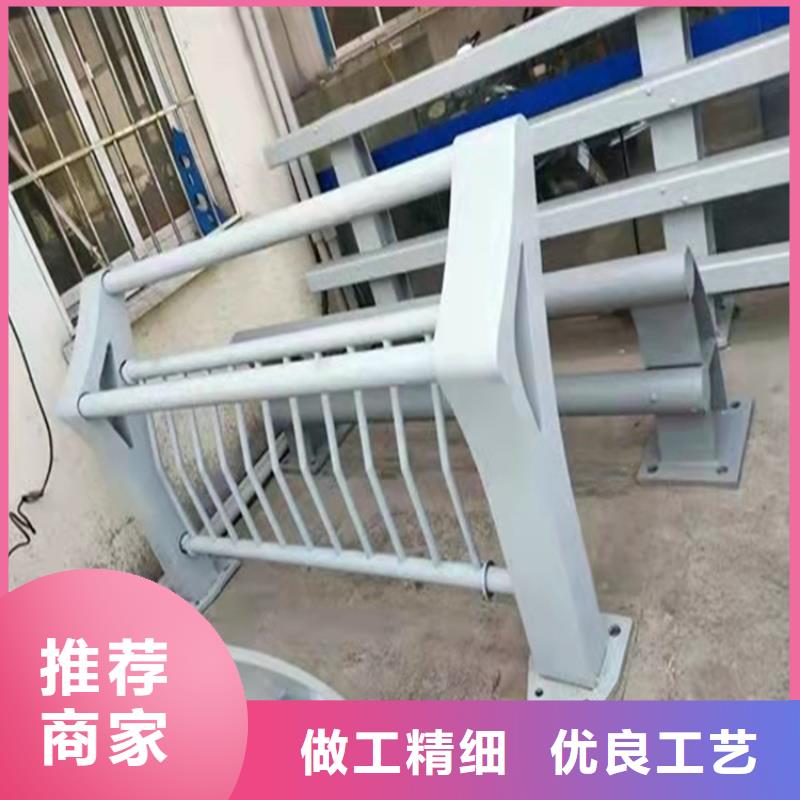 桥梁防撞护栏伸缩缝处图片伸货源