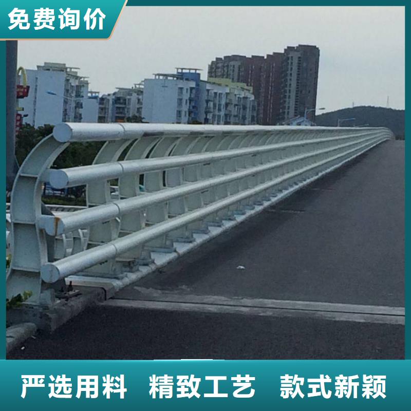  防撞護欄自主研發(fā)