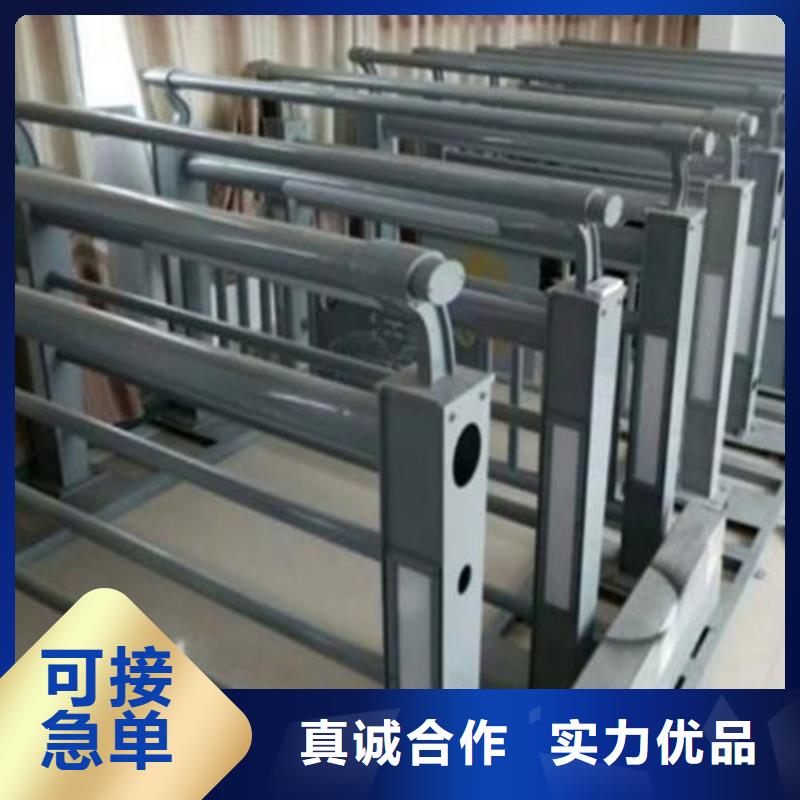 防撞護欄國道抗沖擊圍欄老客戶鐘愛