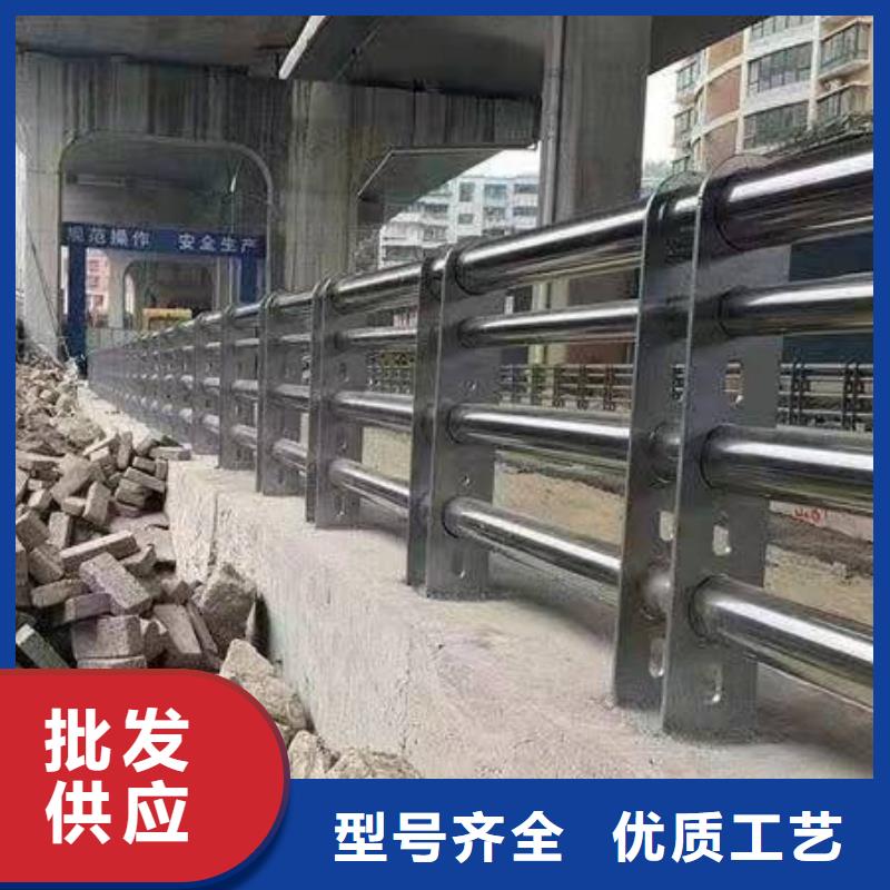 護欄,不銹鋼鋼絲繩護欄以質量求生存