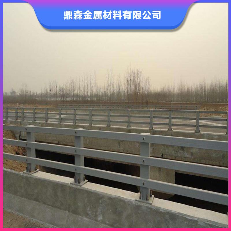 橋梁護(hù)欄國(guó)道抗沖擊圍欄廠家精選