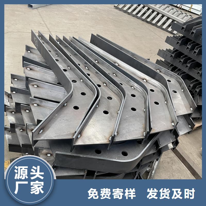 橋梁景觀護(hù)欄不銹鋼復(fù)合管護(hù)欄大廠家實力看得見