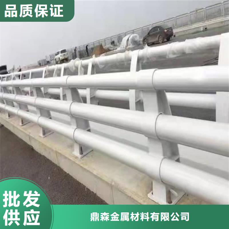 橋梁護欄碳素鋼復合管護欄真誠合作