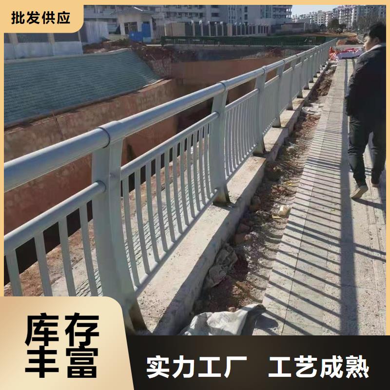 道路交通隔離欄桿施工工藝已更新
