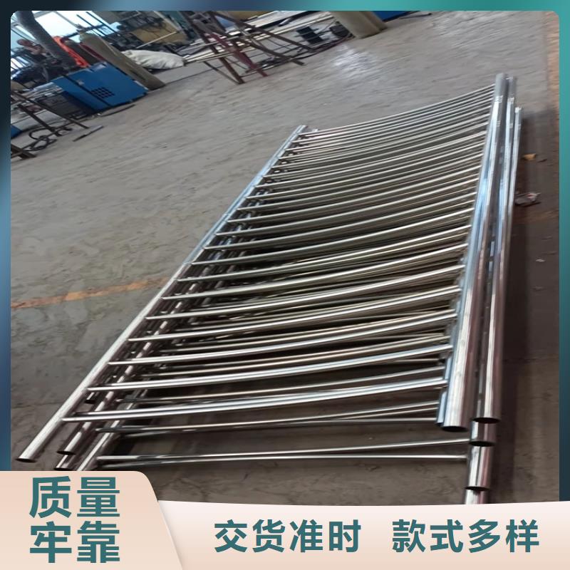 公路防撞護(hù)欄制作廠家2025已更新