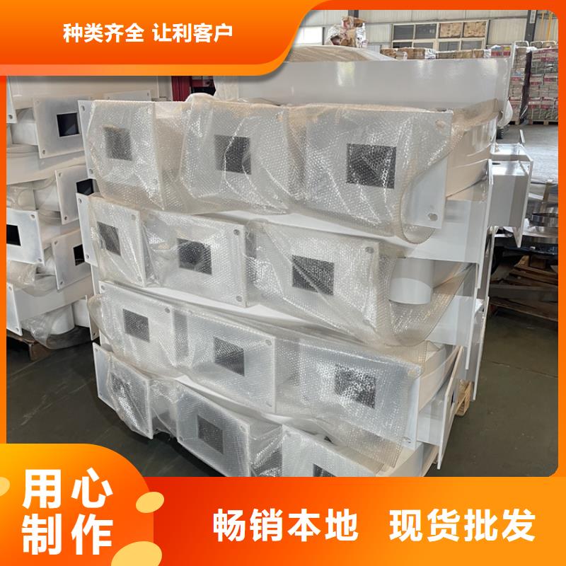 不銹鋼景觀仿木紋欄桿價格-生產(chǎn)廠家