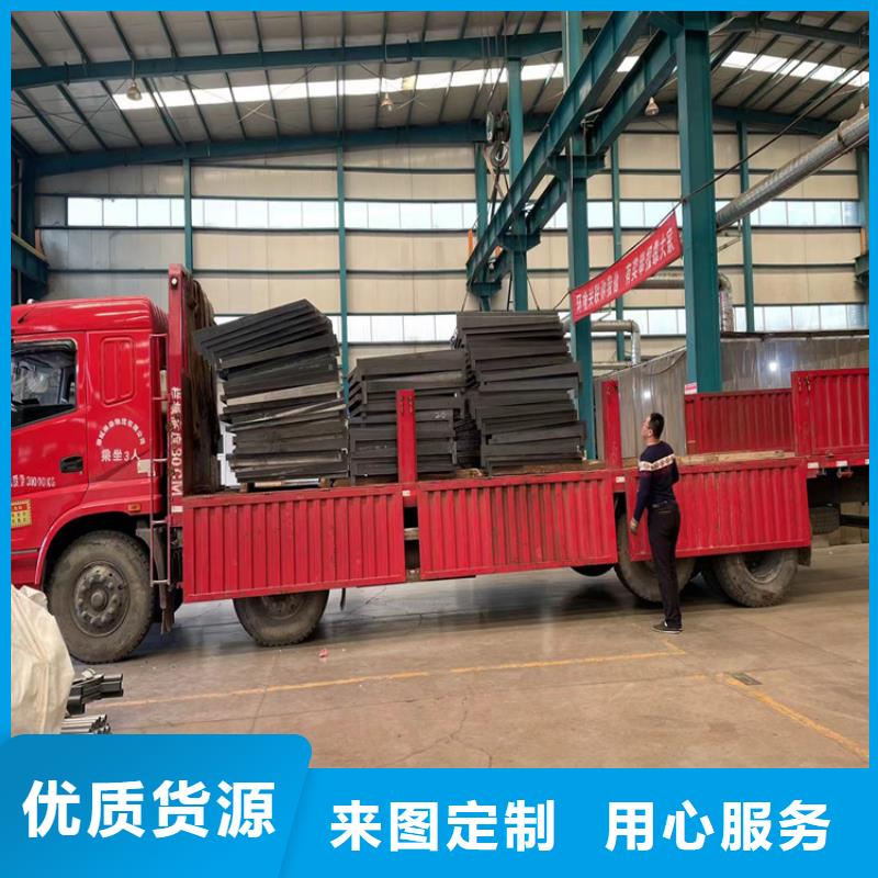 道路防撞護(hù)欄防撞護(hù)欄現(xiàn)貨充足量大優(yōu)惠
