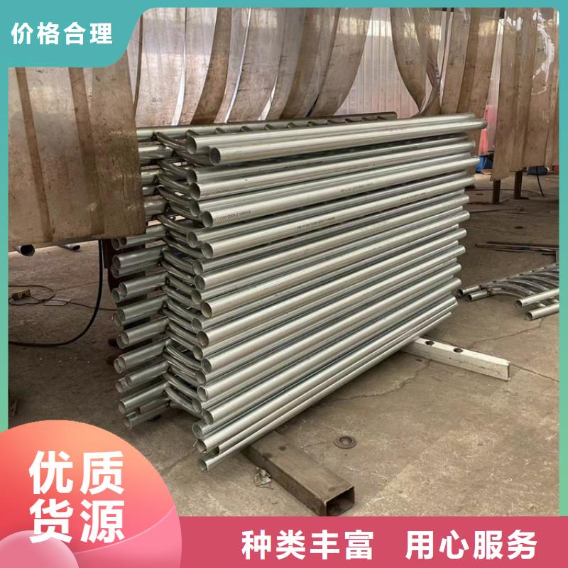 道路防撞護(hù)欄河道防護(hù)欄桿工程施工案例