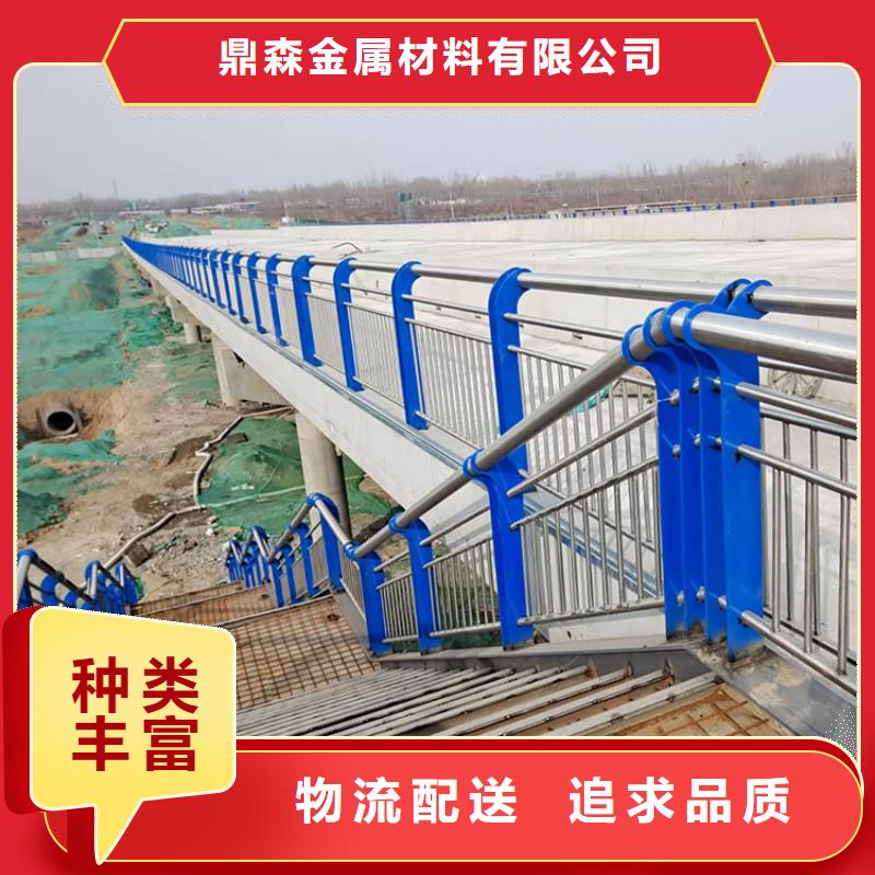 不銹鋼景觀仿木紋欄桿使用壽命長