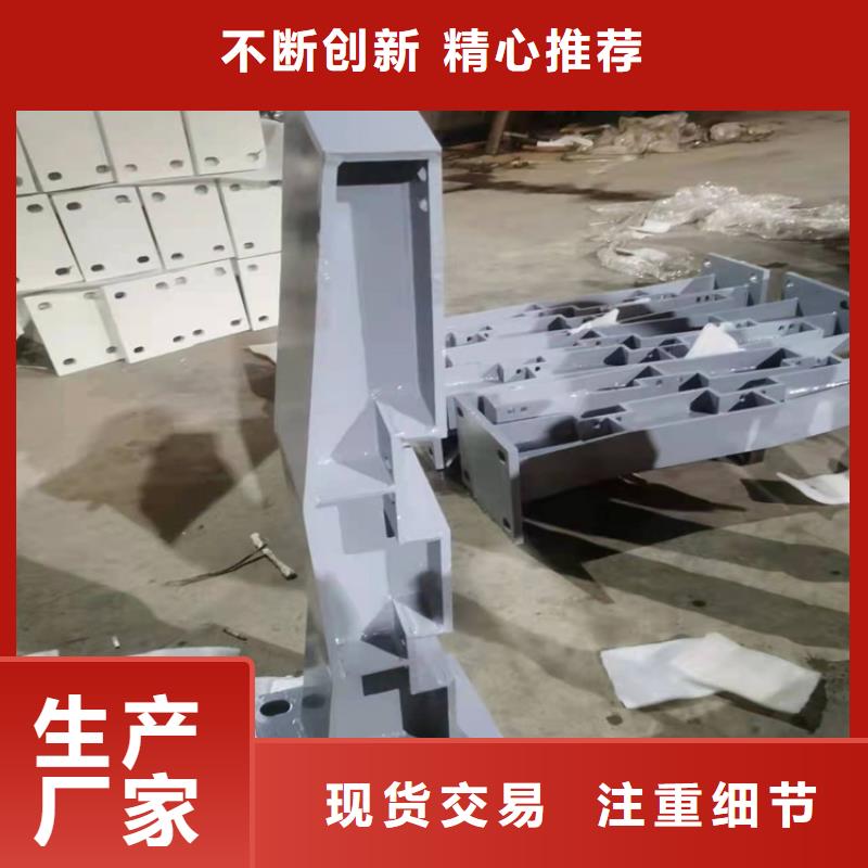 桥梁护栏灯光护栏厂家拥有先进的设备