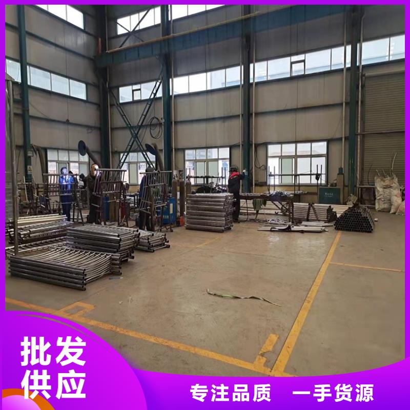 护栏1防撞护栏满足客户所需