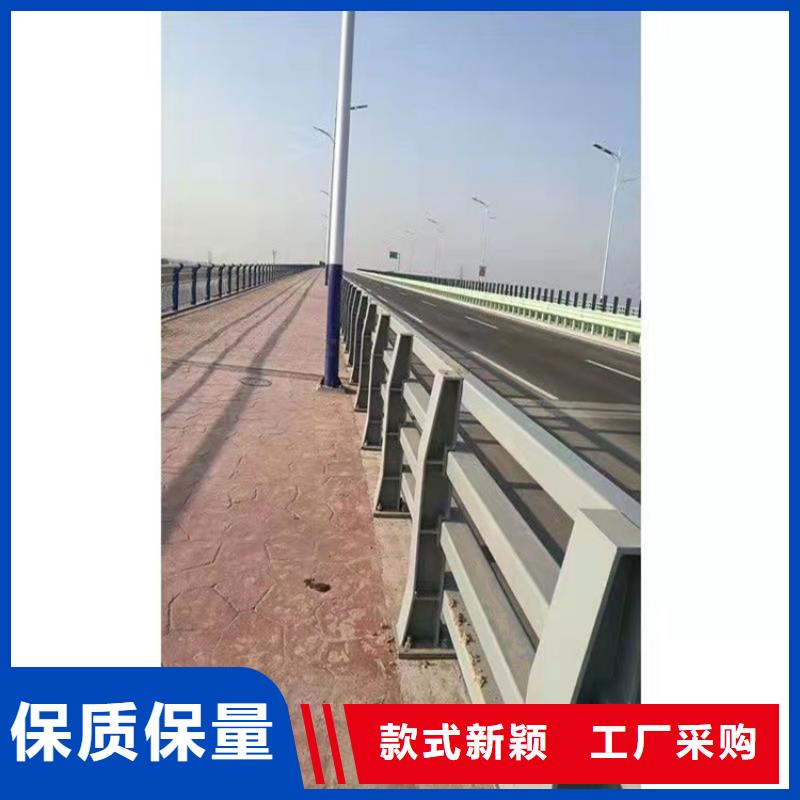 購(gòu)買鋼背木護(hù)欄-實(shí)體廠家可定制