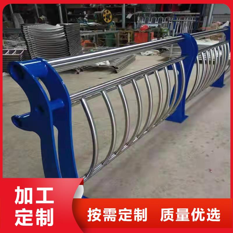 購(gòu)買鋼背木護(hù)欄-實(shí)體廠家可定制